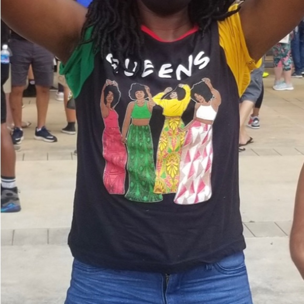 QUEENS shirt